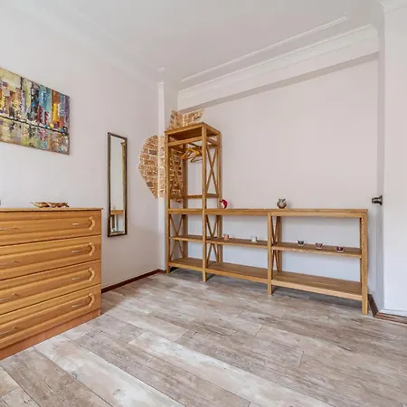 Apartment On Kirova *